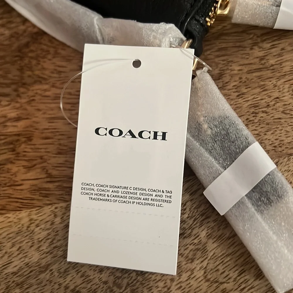 Coach pebbled leather wristlet black authentic - Picture 12 of 15